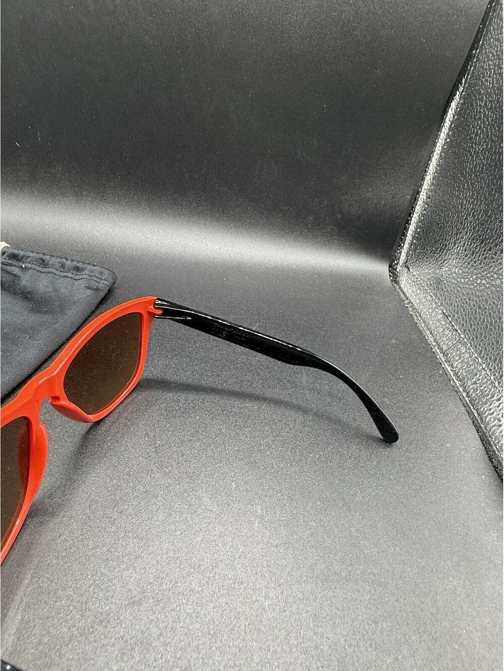 Oakley Frogskin Heritage Red-Black w/Fire Iridium Lenses OO9013-34